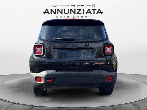 2023 Jeep Renegade Trailhawk