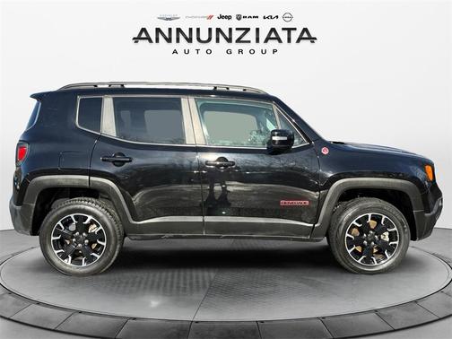 2023 Jeep Renegade Trailhawk