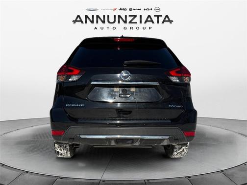 2018 Nissan Rogue SV