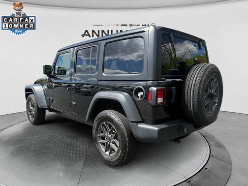 Black Clearcoat 2025 Jeep Wrangler Sport