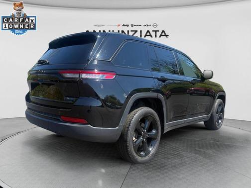 Diamond Black 2023 Jeep Grand Cherokee Limited