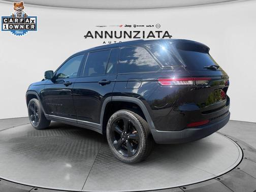 Diamond Black 2023 Jeep Grand Cherokee Limited