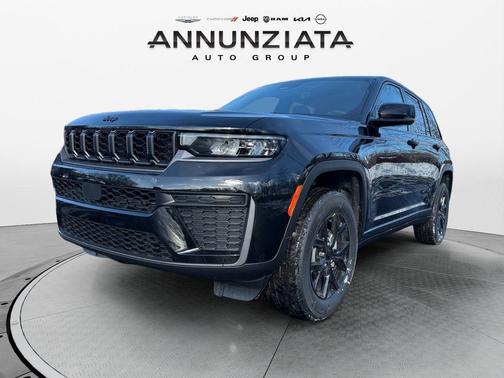 2026 Jeep Grand Cherokee Laredo