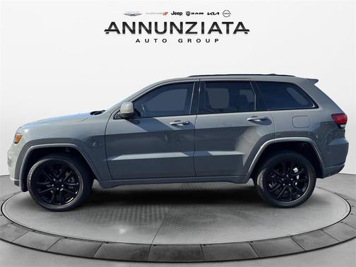 2022 Jeep Grand Cherokee WK Laredo