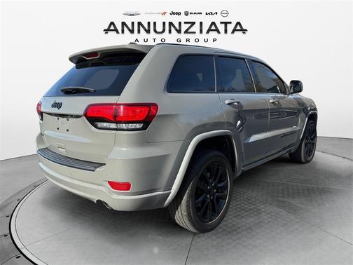 2022 Jeep Grand Cherokee WK Laredo