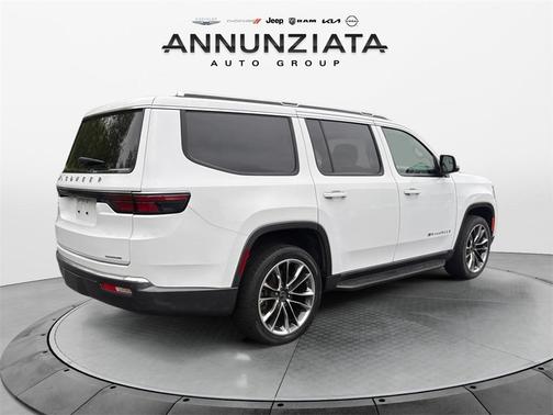2022 Jeep Wagoneer Series II