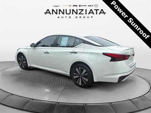 2022 Nissan Altima 2.5 SV
