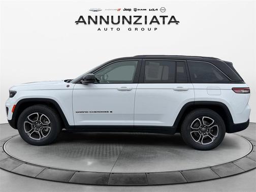 2022 Jeep Grand Cherokee Trailhawk