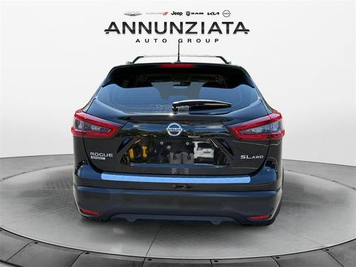 2022 Nissan Rogue Sport SL