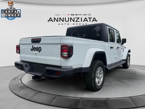 Bright White Clearcoat 2022 Jeep Gladiator Sport