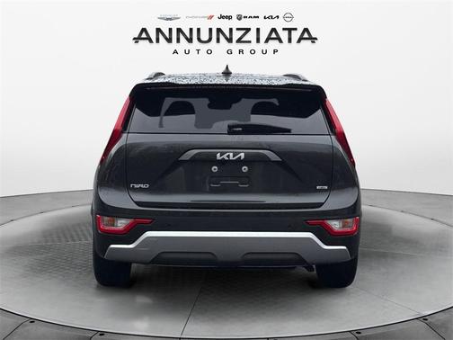 2023 Kia Niro EX