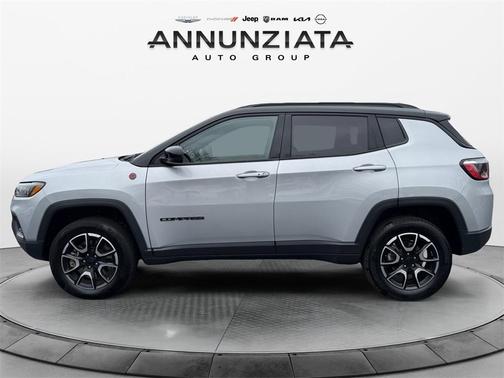 2024 Jeep Compass Trailhawk