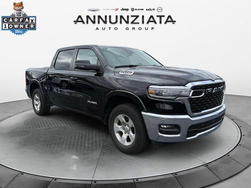 Diamond Black 2025 RAM 1500 Big Horn/Lone Star