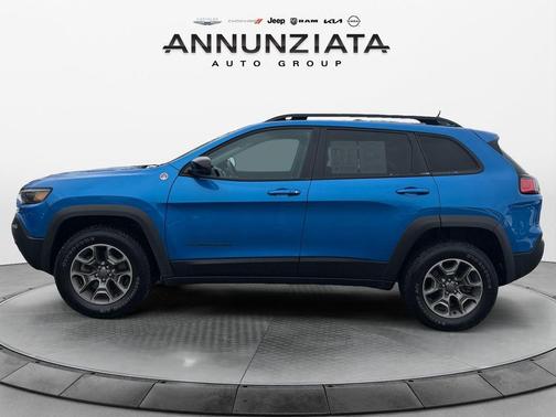 2022 Jeep Cherokee Trailhawk