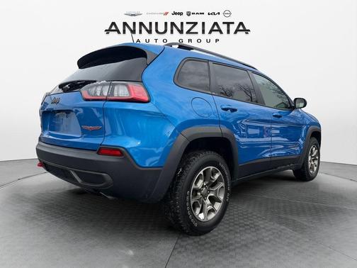 2022 Jeep Cherokee Trailhawk