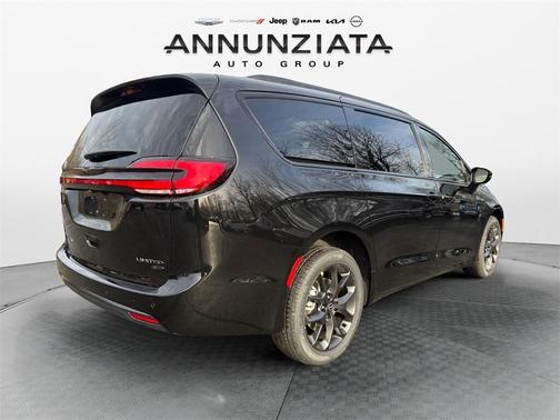 2026 Chrysler Pacifica Limited