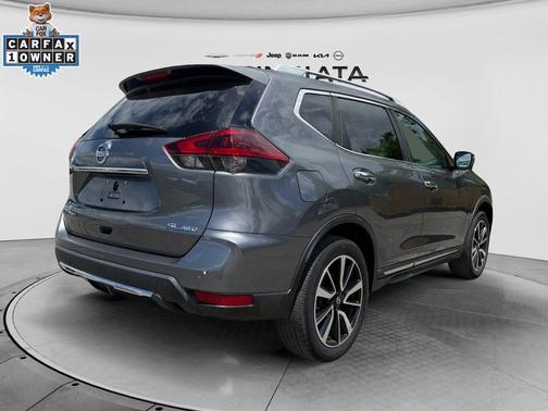 Gun Metallic 2019 Nissan Rogue SL