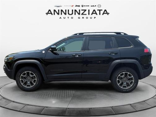 2022 Jeep Cherokee Trailhawk