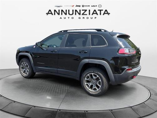 2022 Jeep Cherokee Trailhawk