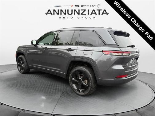 2022 Jeep Grand Cherokee Altitude