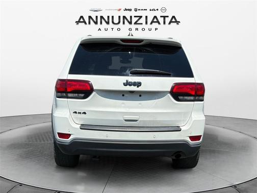 2019 Jeep Grand Cherokee Laredo