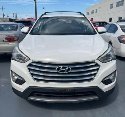 2016 Hyundai SANTA FE SE