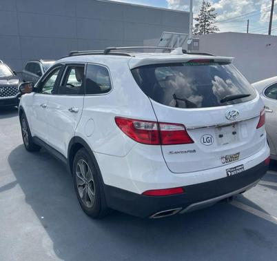 2016 Hyundai SANTA FE SE