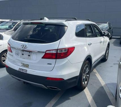 2016 Hyundai SANTA FE SE