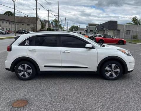 2017 Kia Niro LX