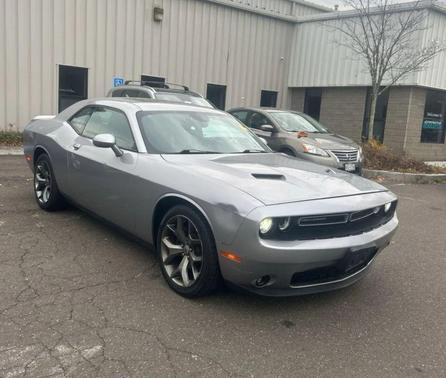 2017 Dodge Challenger SXT