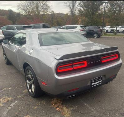 2017 Dodge Challenger SXT