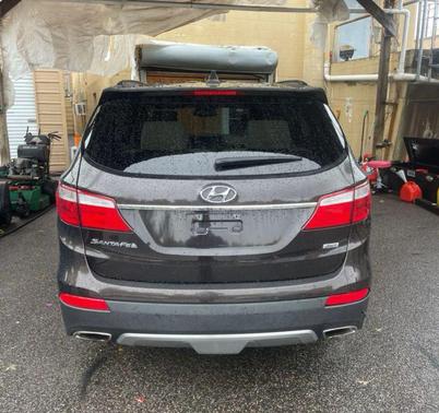 2016 Hyundai SANTA FE SE