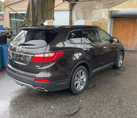 2016 Hyundai SANTA FE SE