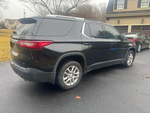 2018 Chevrolet Traverse LT Cloth