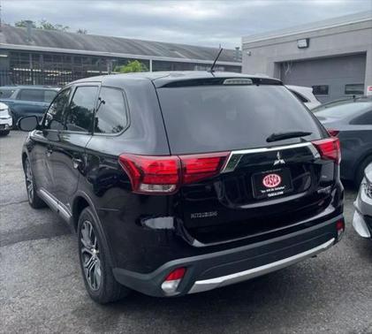 2016 Mitsubishi Outlander SE