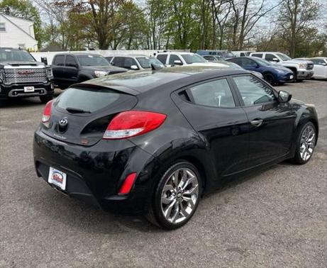 2015 Hyundai Veloster RE:FLEX w/Black
