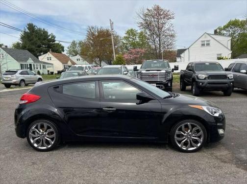 2015 Hyundai Veloster RE:FLEX w/Black