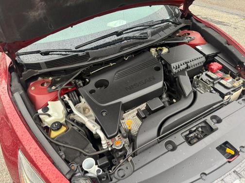 2016 Nissan Altima 2.5 SR