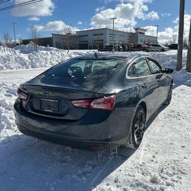 2021 Chevrolet Malibu FWD LT