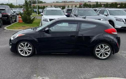 2013 Hyundai Veloster Base