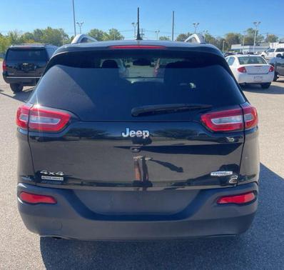 2015 Jeep Cherokee Sport