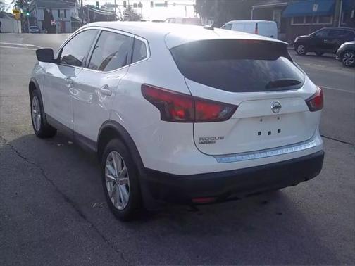 2017 Nissan Rogue Sport S