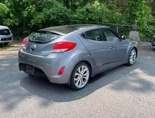 2013 Hyundai Veloster Base