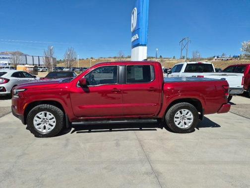 2022 Nissan Frontier SV