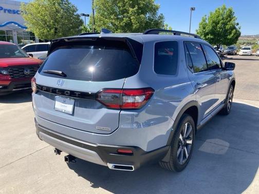 2023 Honda Pilot Touring 8-Passenger
