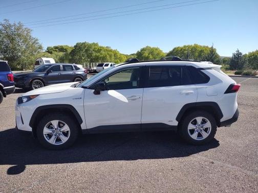 2020 Toyota RAV4 Hybrid LE
