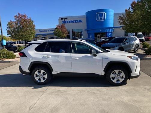 2020 Toyota RAV4 Hybrid LE