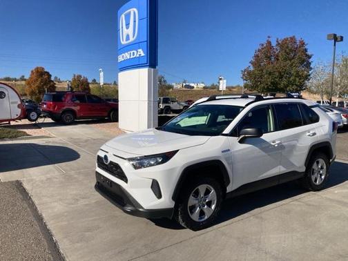 2020 Toyota RAV4 Hybrid LE