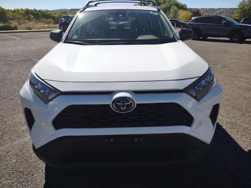 2020 Toyota RAV4 Hybrid LE