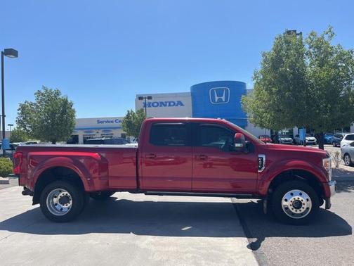 2022 Ford F-450 Lariat